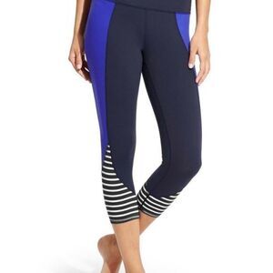 ATHLETA High‎ Rise Flow Stripe Chaturanga Cropped Leggings size Small